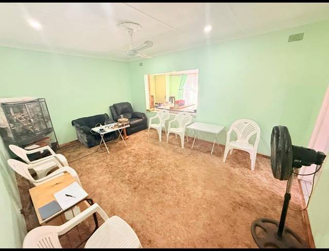 3 BEDROOM HOUSE FOR SALE IN VANDERBIJLPARK CE 2